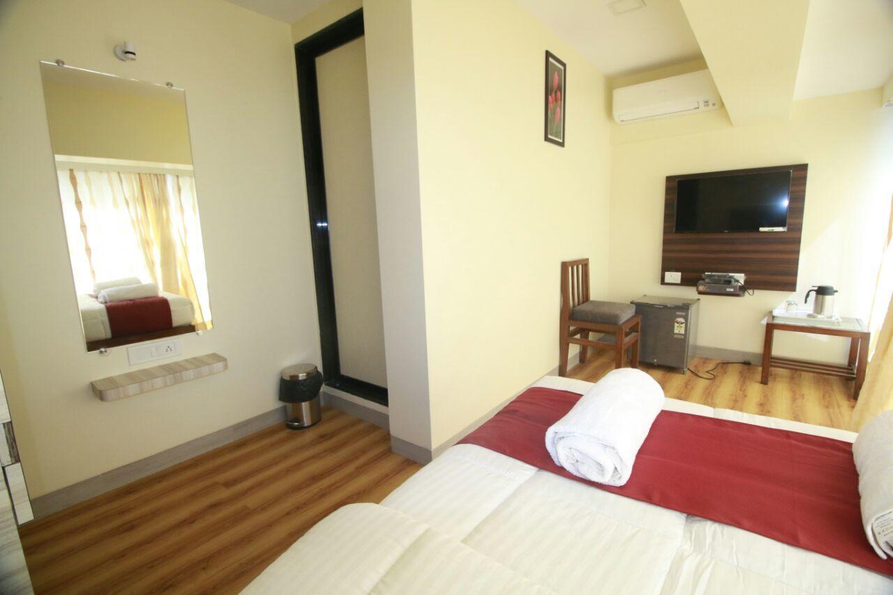 Hotel Alfa International Near Nanavati Hospital Mumbai Near Airport Mumbai Near Juhu Beach Extérieur photo